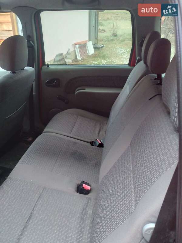 Седан Dacia Logan 2007 в Межгорье