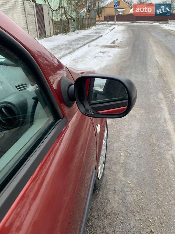 Седан Dacia Logan 2006 в Здолбунове