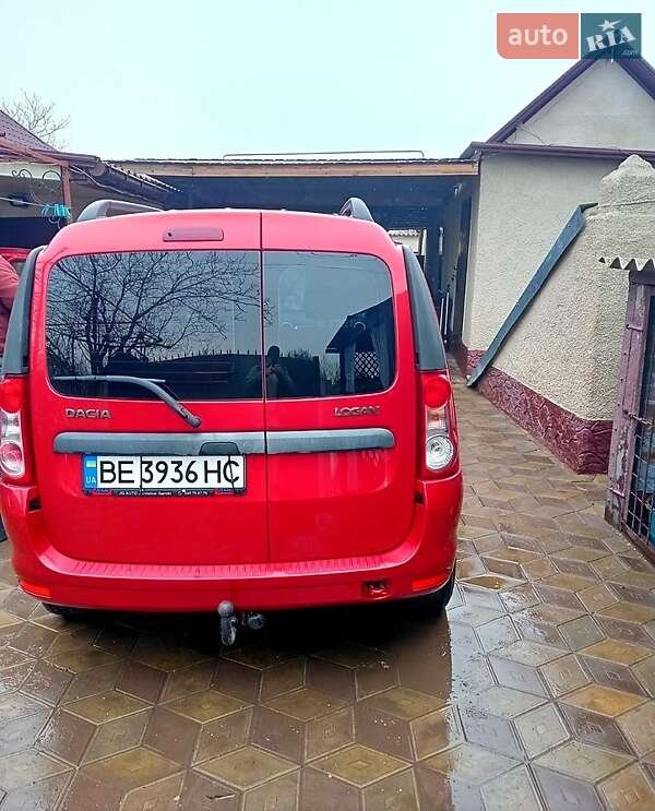 Седан Dacia Logan 2011 в Баштанке