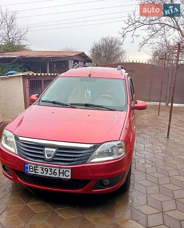 Седан Dacia Logan 2011 в Баштанке