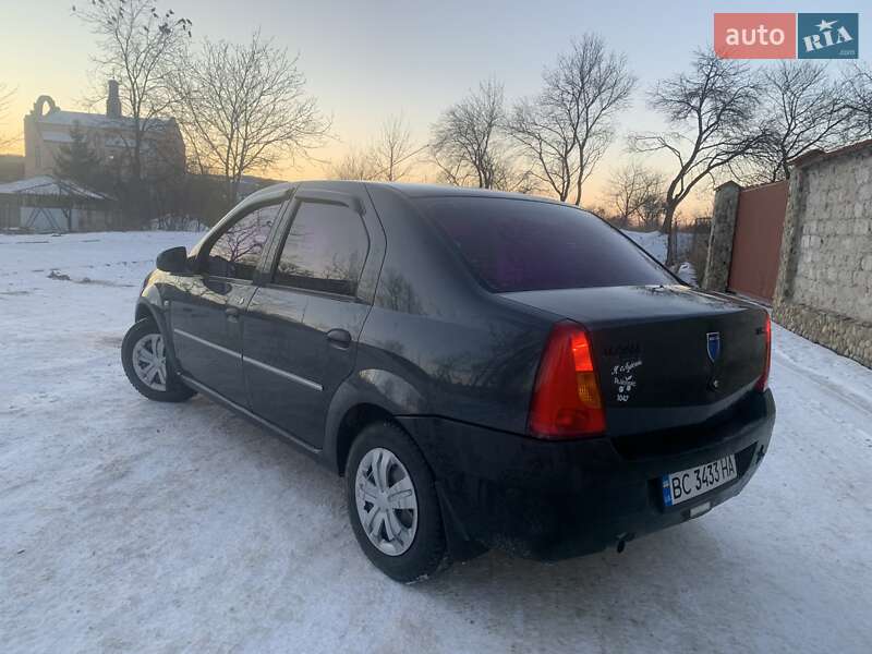 Седан Dacia Logan 2008 в Золочеве