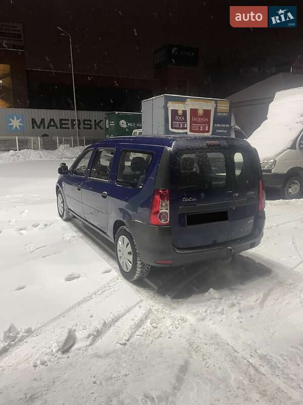 Седан Dacia Logan 2009 в Києві
