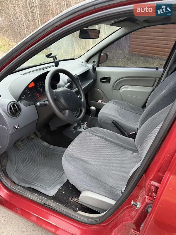 Седан Dacia Logan 2008 в Киеве фото 4 Седан Dacia Logan 2008 в Киеве