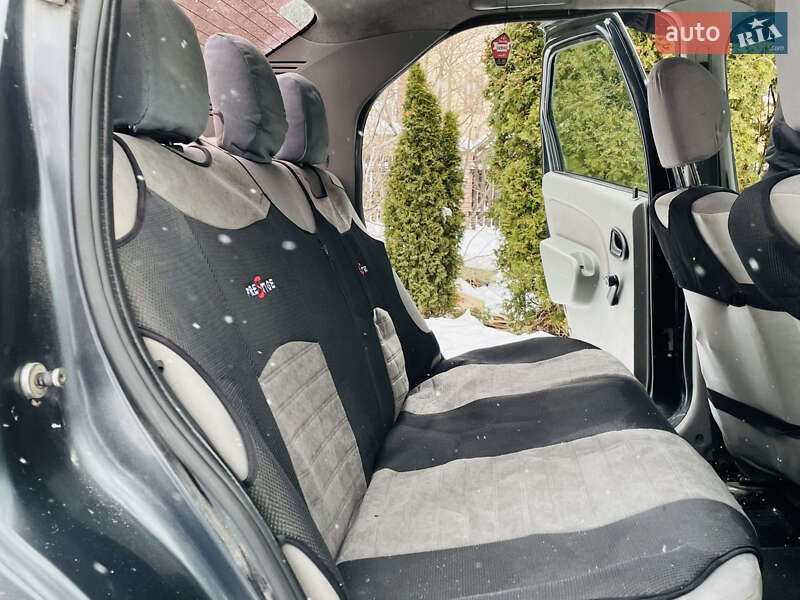 Седан Dacia Logan 2007 в Ивано-Франковске