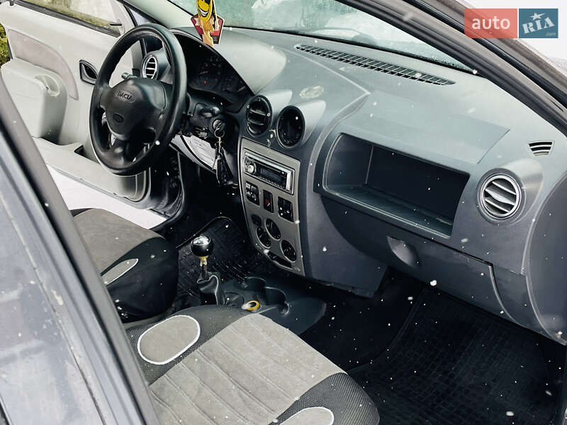 Седан Dacia Logan 2007 в Ивано-Франковске