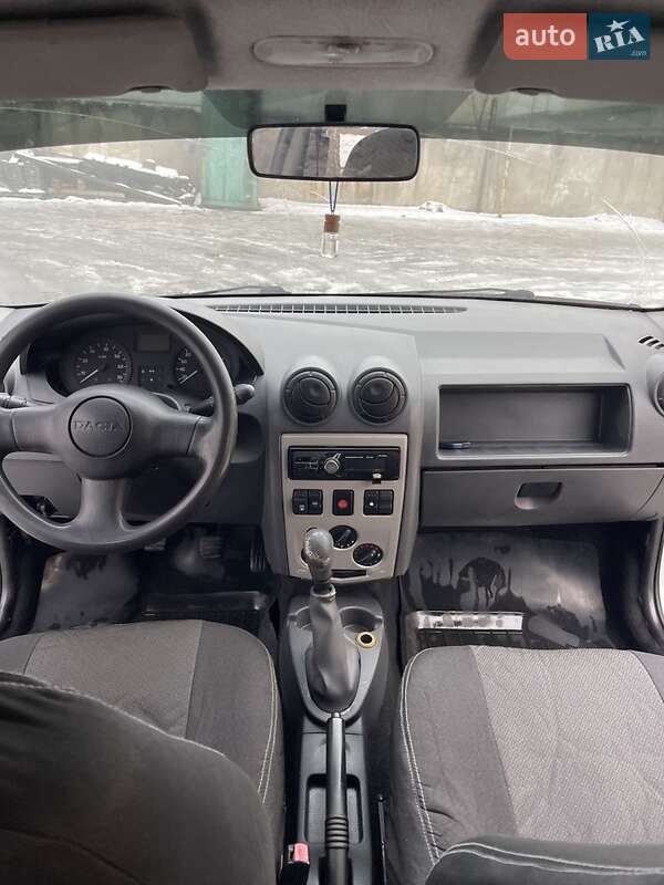 Седан Dacia Logan 2007 в Кривом Роге