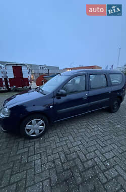 Седан Dacia Logan 2011 в Луцке