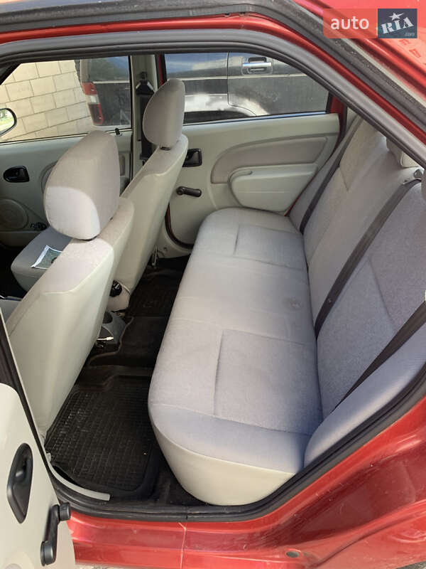 Седан Dacia Logan 2008 в Києві фото 5 Седан Dacia Logan 2008 в Києві