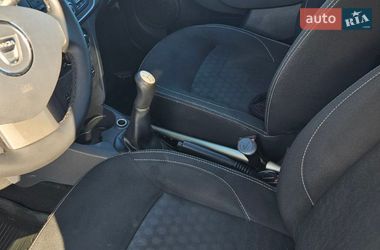 Седан Dacia Logan 2015 в Умани