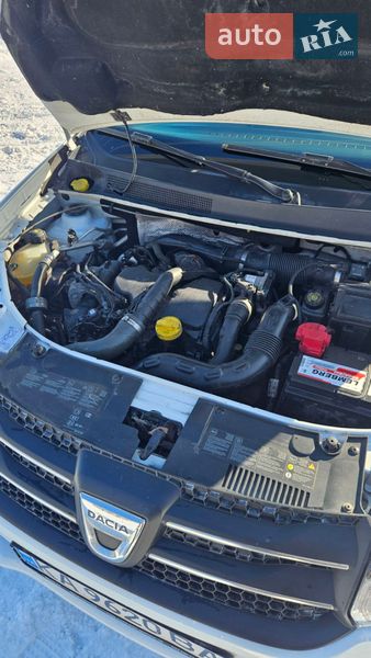 Седан Dacia Logan 2015 в Умани