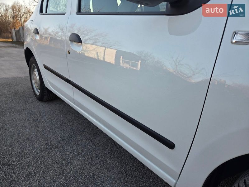 Седан Dacia Logan 2015 в Каменском