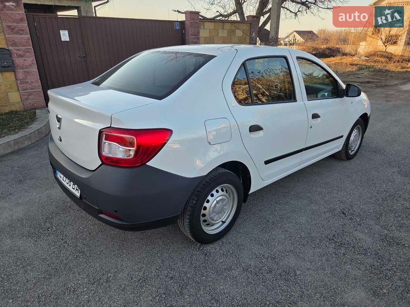 Седан Dacia Logan 2015 в Каменском