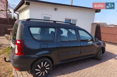Седан Dacia Logan 2011 в Львове