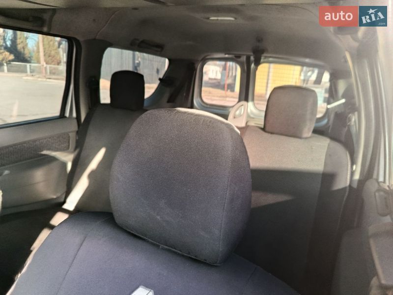 Седан Dacia Logan 2007 в Звенигородке