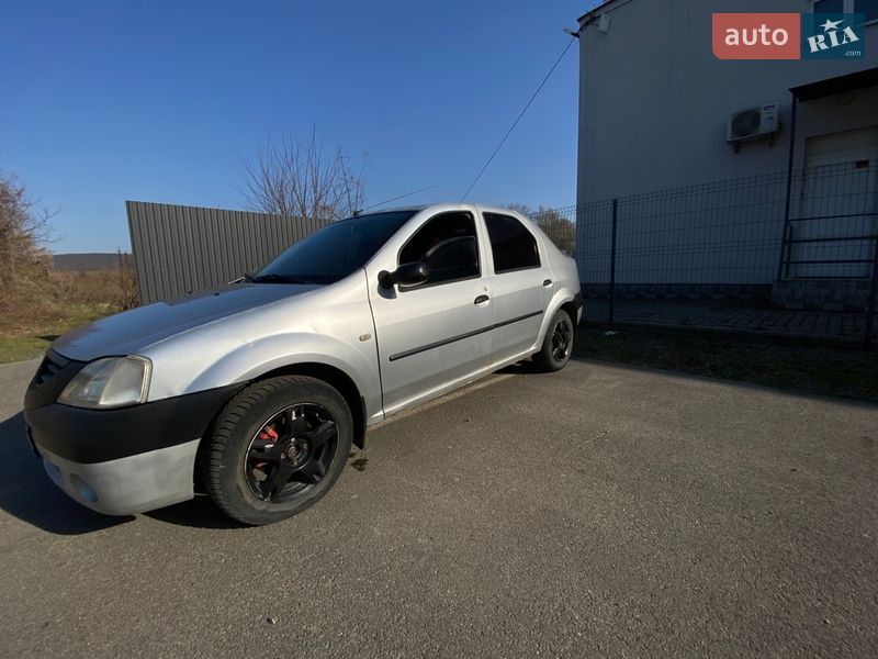 Седан Dacia Logan 2007 в Ужгороде