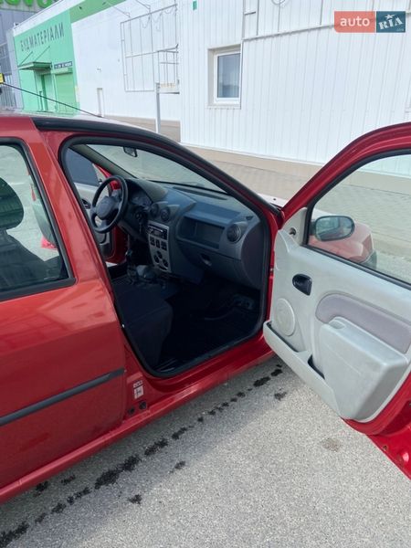 Седан Dacia Logan 2008 в Киеве