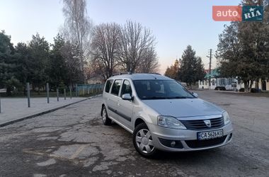 Седан Dacia Logan 2010 в Стеблеве