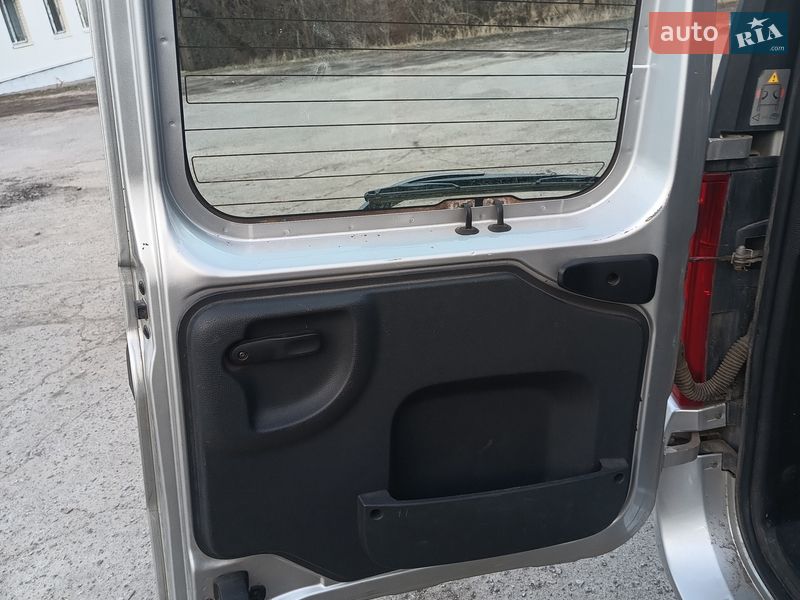 Седан Dacia Logan 2010 в Стебльові фото 13 Седан Dacia Logan 2010 в Стебльові