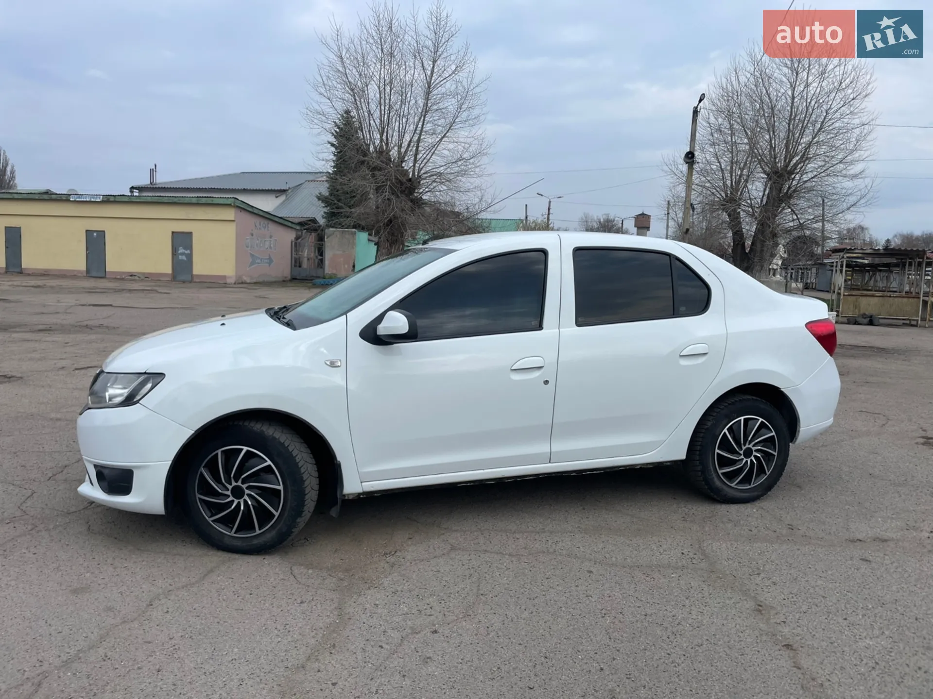 2016 Dacia Logan - мініатюра 3
