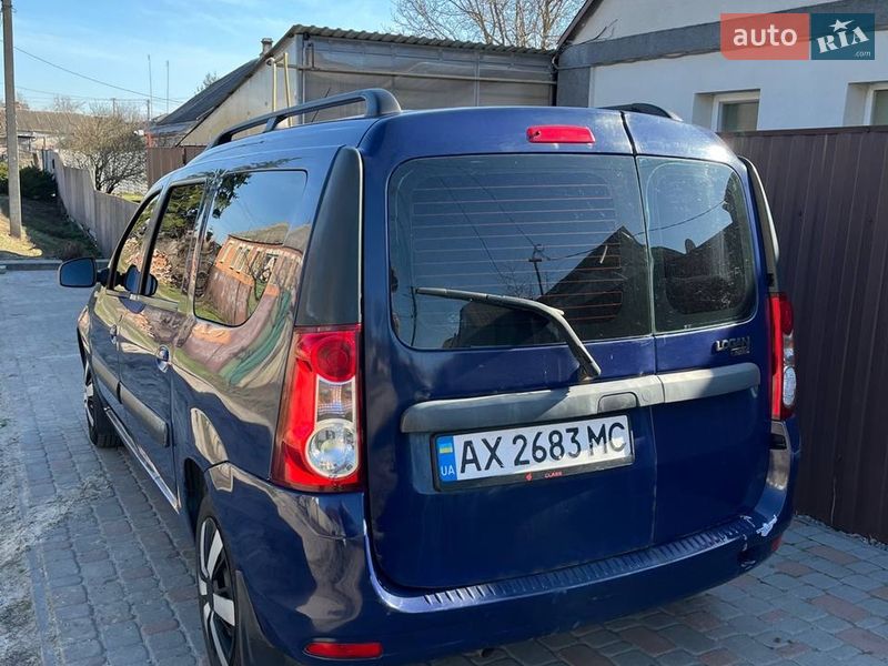 Седан Dacia Logan 2010 в Харкові