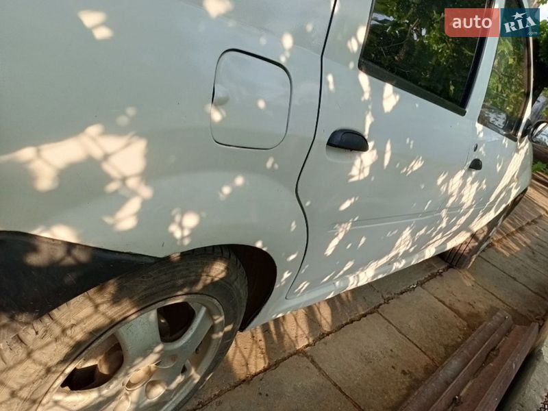 Седан Dacia Logan 2008 в Болграді