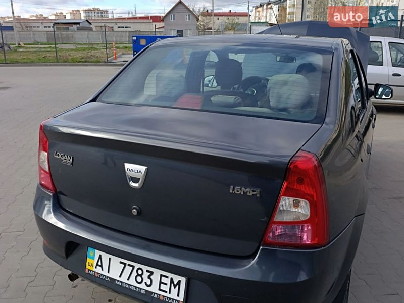 Седан Dacia Logan 2008 в Буче