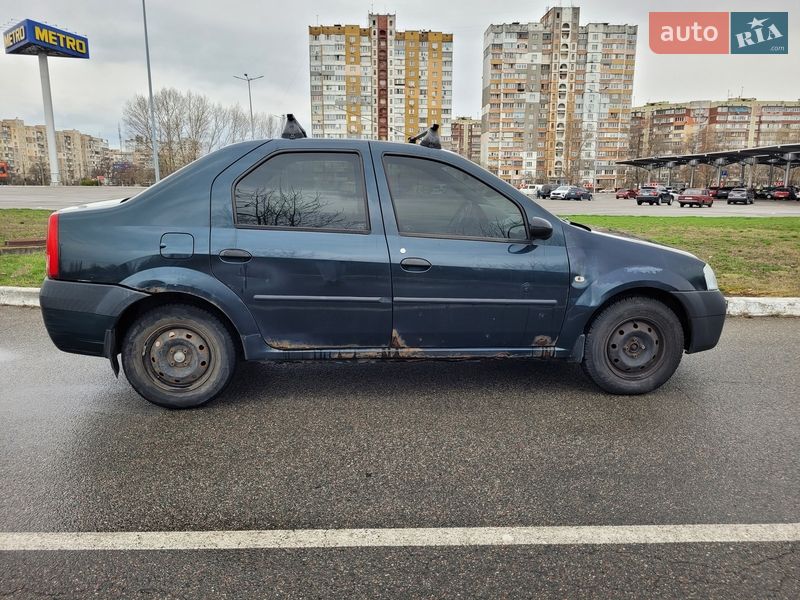 Седан Dacia Logan 2006 в Києві
