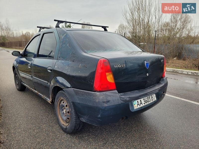 Седан Dacia Logan 2006 в Києві