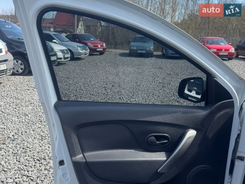 Седан Dacia Logan 2015 в Хмельницькому фото 14 Седан Dacia Logan 2015 в Хмельницькому