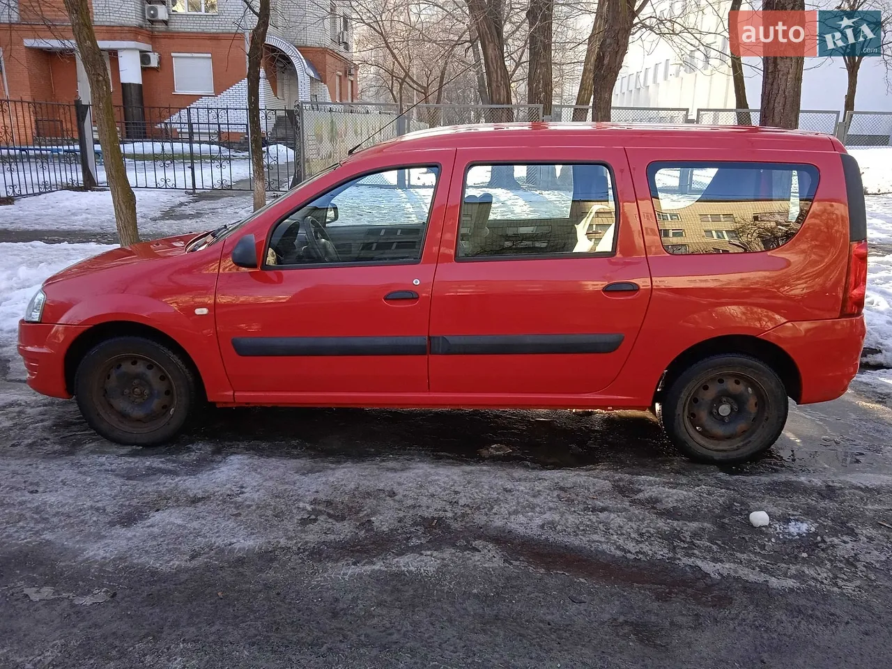 2011 Dacia Logan - мініатюра 29