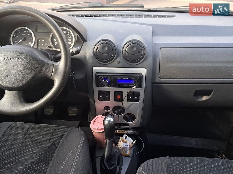Седан Dacia Logan 2007 в Виннице