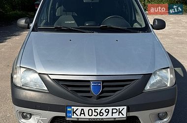 Седан Dacia Logan 2007 в Киеве