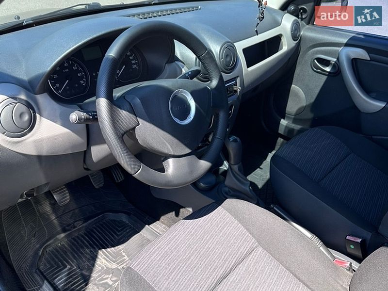 Седан Dacia Logan 2008 в Кривом Роге
