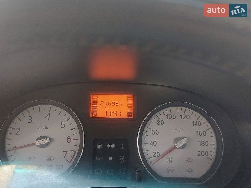 Седан Dacia Logan 2008 в Тальном фото 7 Седан Dacia Logan 2008 в Тальном