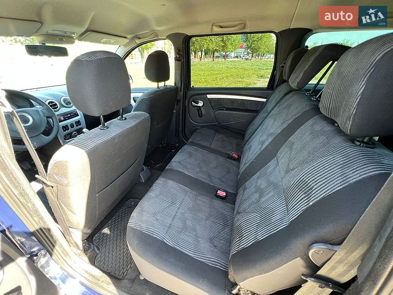 Седан Dacia Logan 2010 в Бердичеве