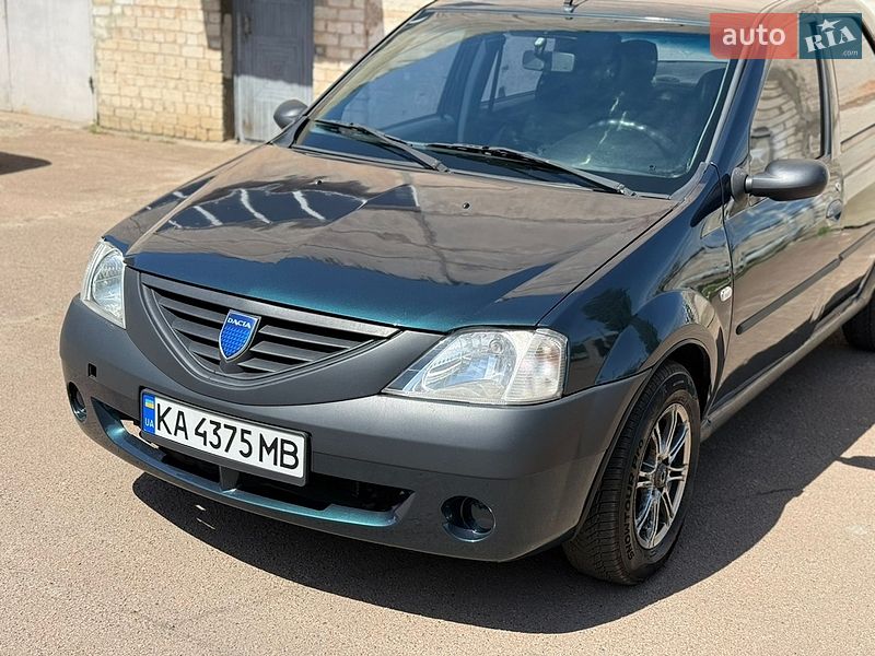 Седан Dacia Logan 2006 в Киеве
