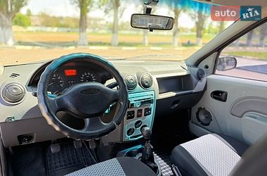 Седан Dacia Logan 2006 в Киеве