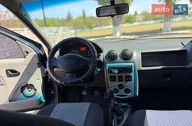 Седан Dacia Logan 2006 в Киеве