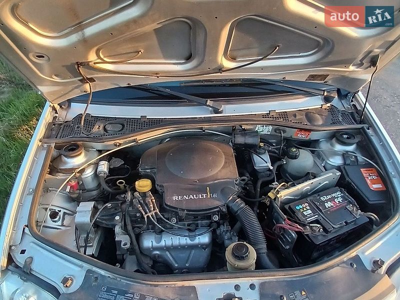 Седан Dacia Logan 2008 в Гадяче