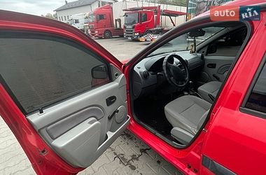 Седан Dacia Logan 2008 в Львове