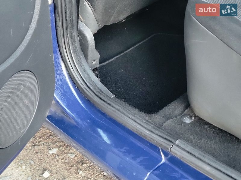 Седан Dacia Logan 2009 в Збараже