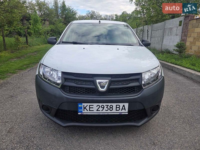 Седан Dacia Logan 2015 в Каменском