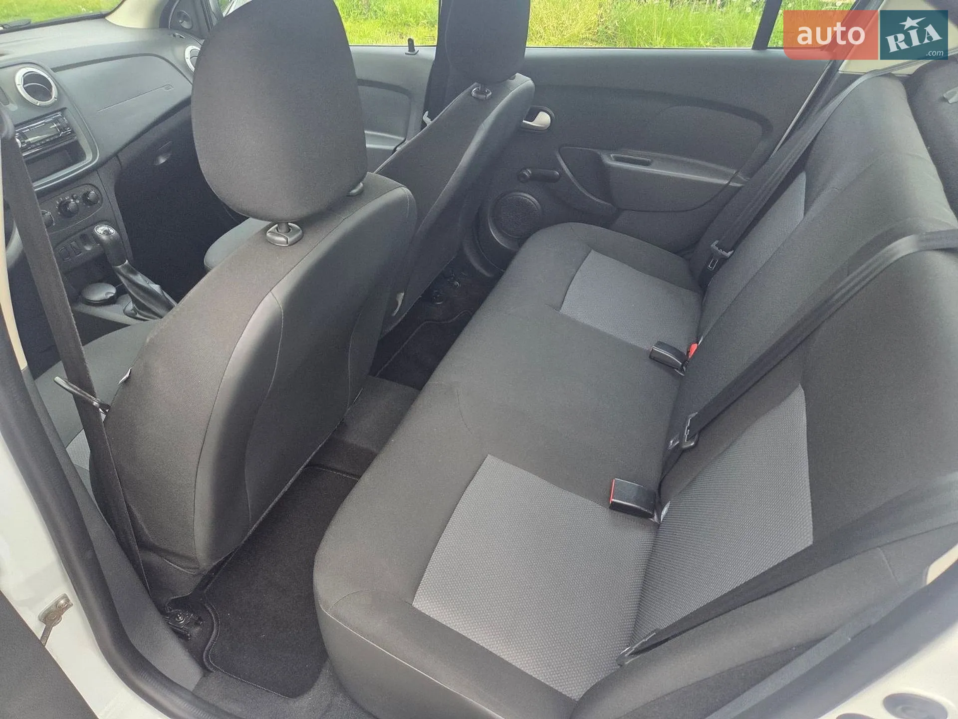 2015 Dacia Logan - мініатюра 17