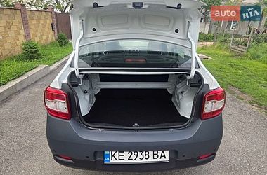 Седан Dacia Logan 2015 в Каменском
