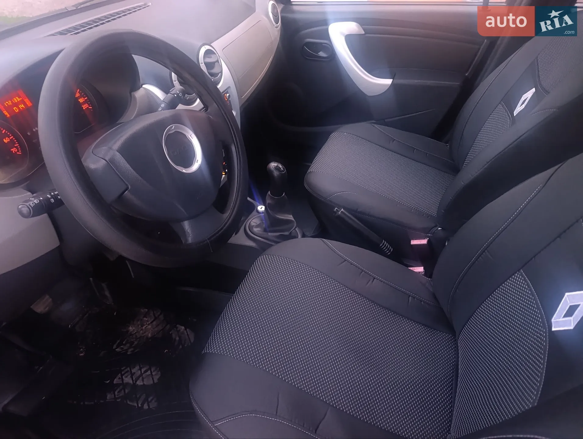 2012 Dacia Logan - мініатюра 12