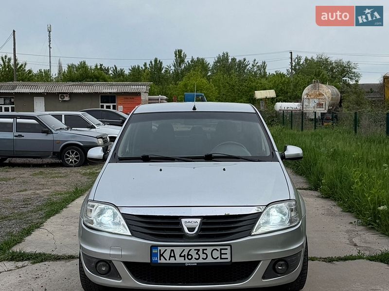 Седан Dacia Logan 2008 в Золотоноші