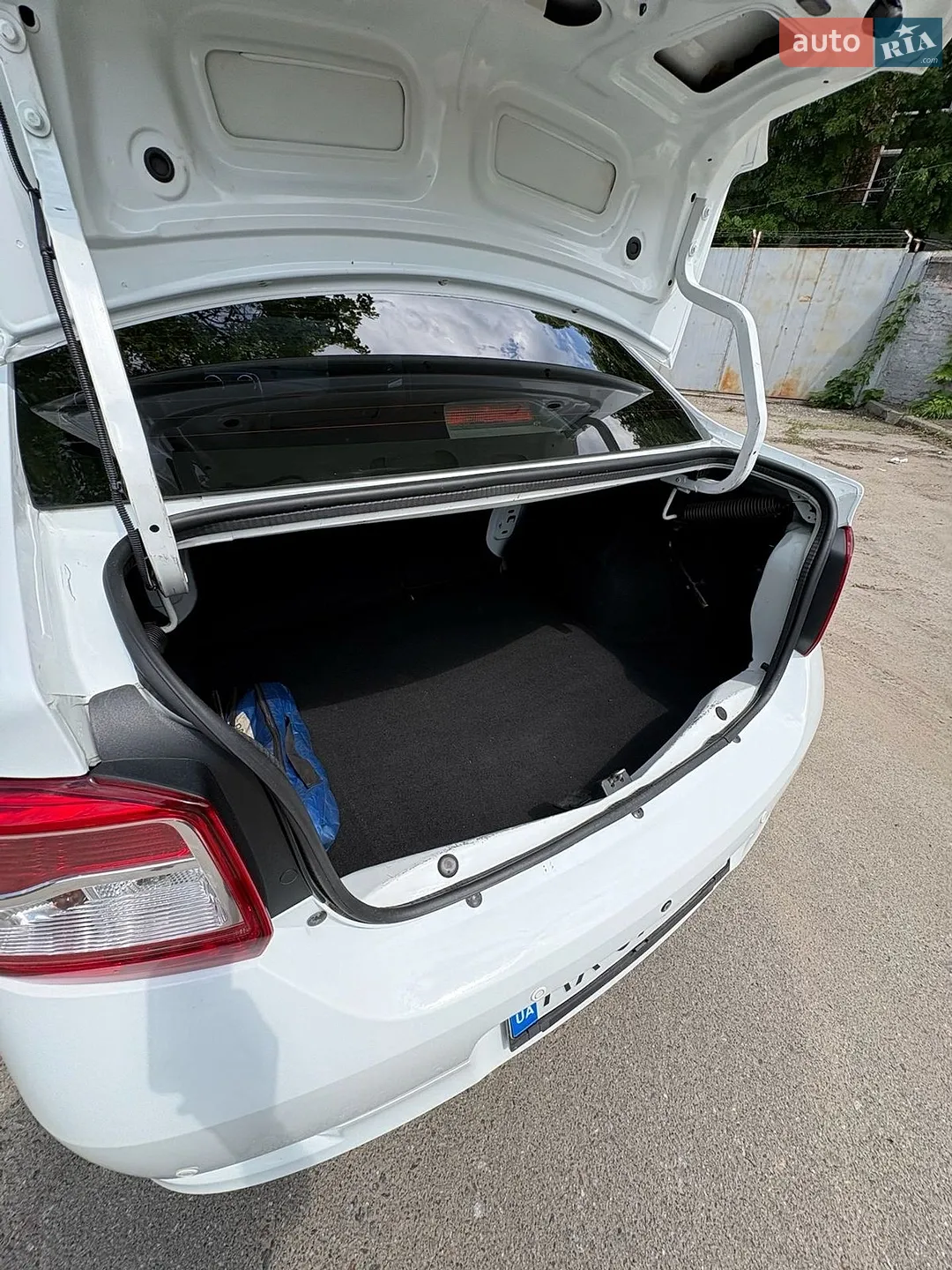 2013 Dacia Logan - мініатюра 12