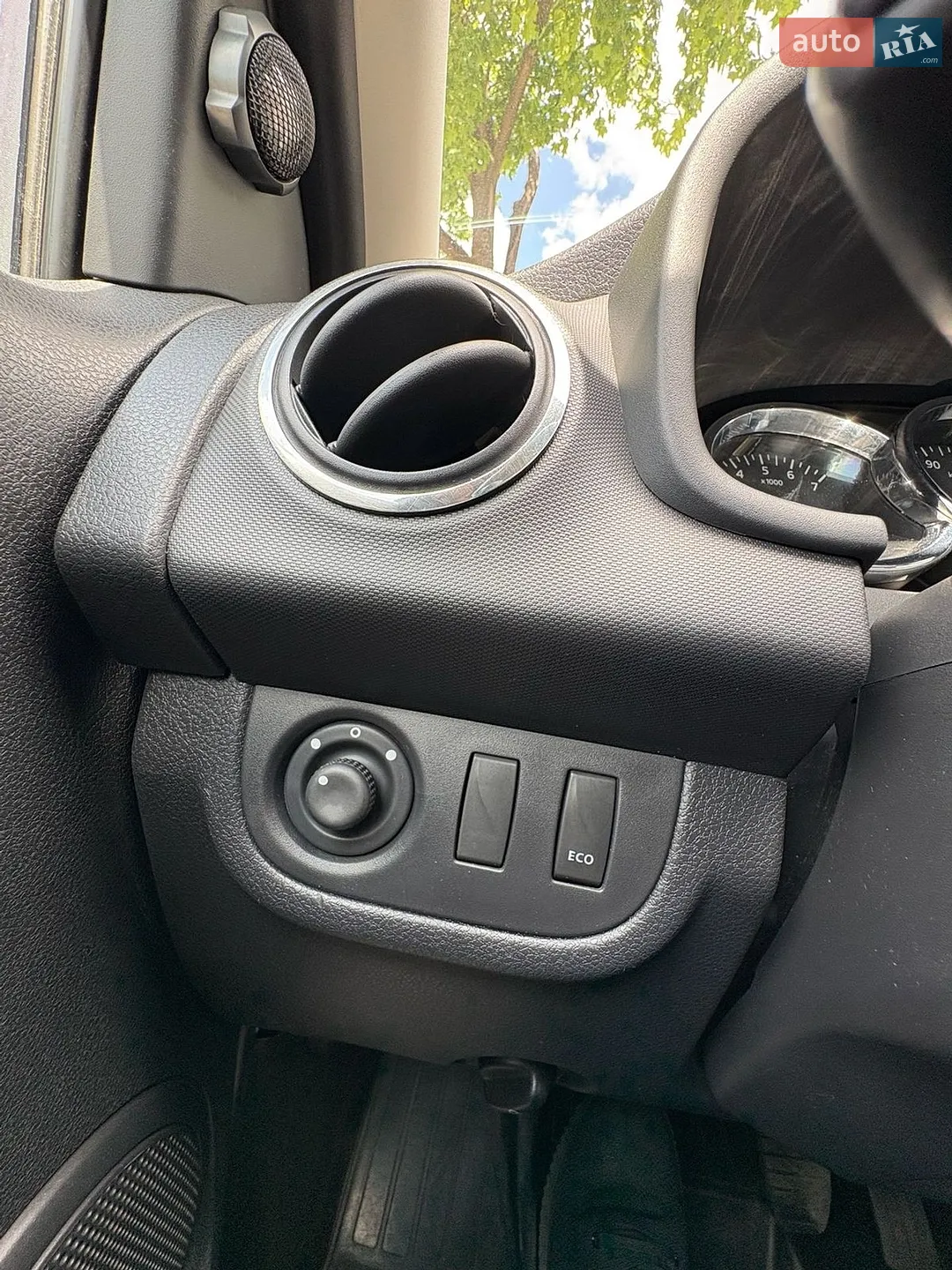 2013 Dacia Logan - мініатюра 17