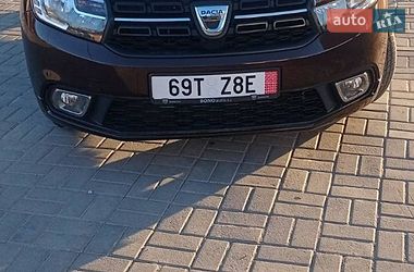 Седан Dacia Logan 2017 в Волочиську