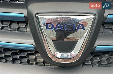 Седан Dacia Logan 2015 в Белой Церкви